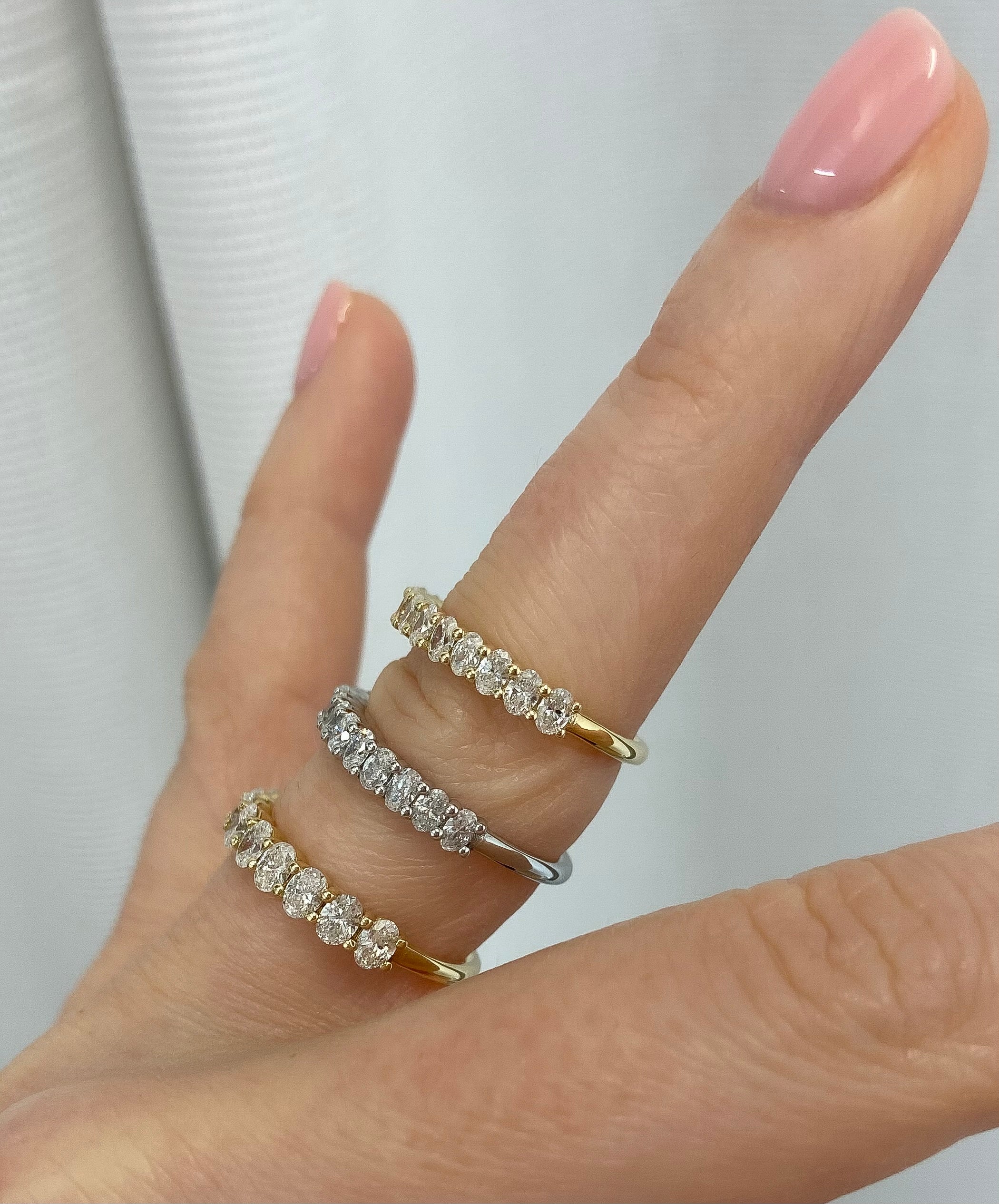 Size comparison between Oval Band (bottom) and Baby Oval Band