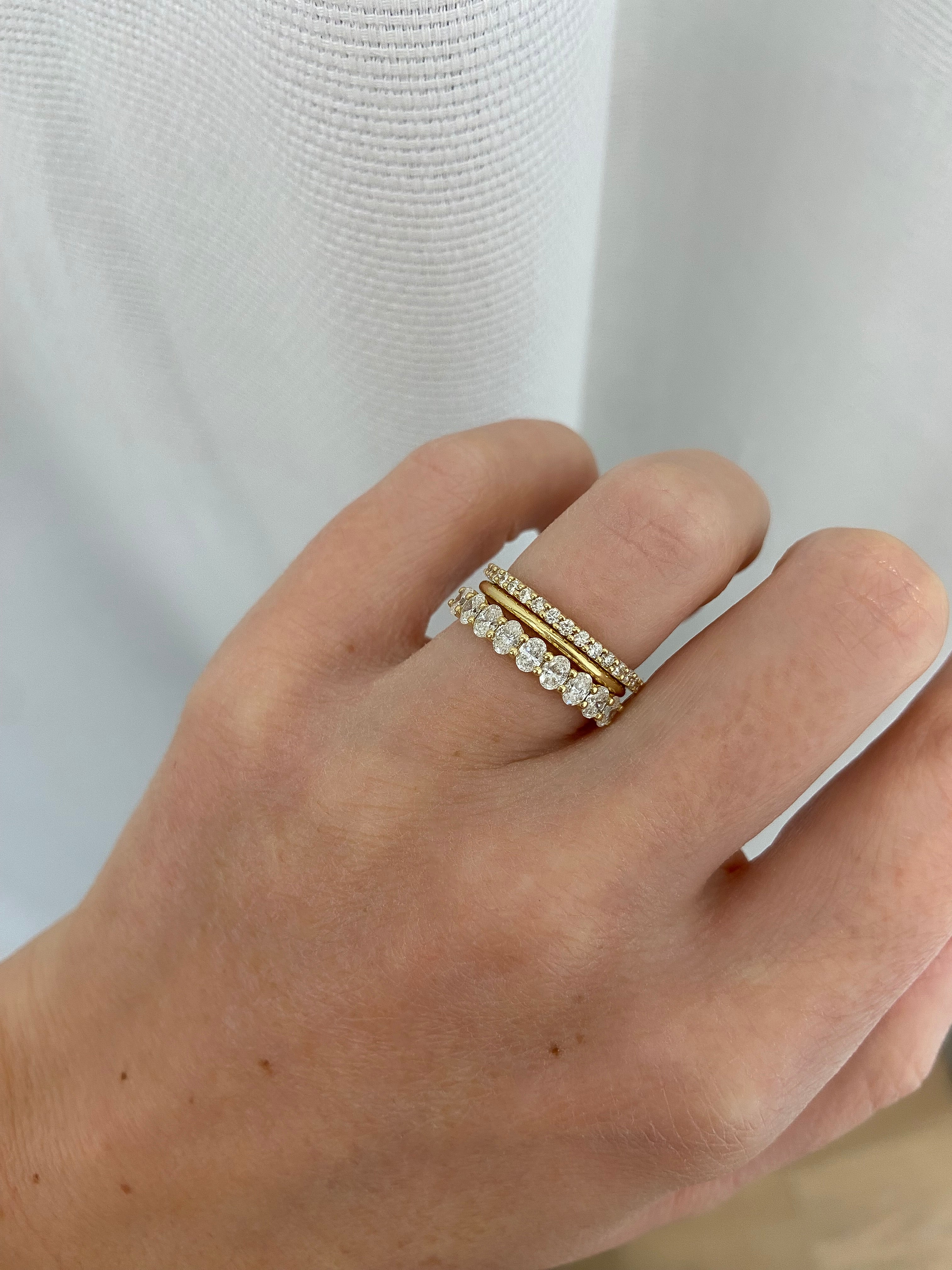 Oval Band