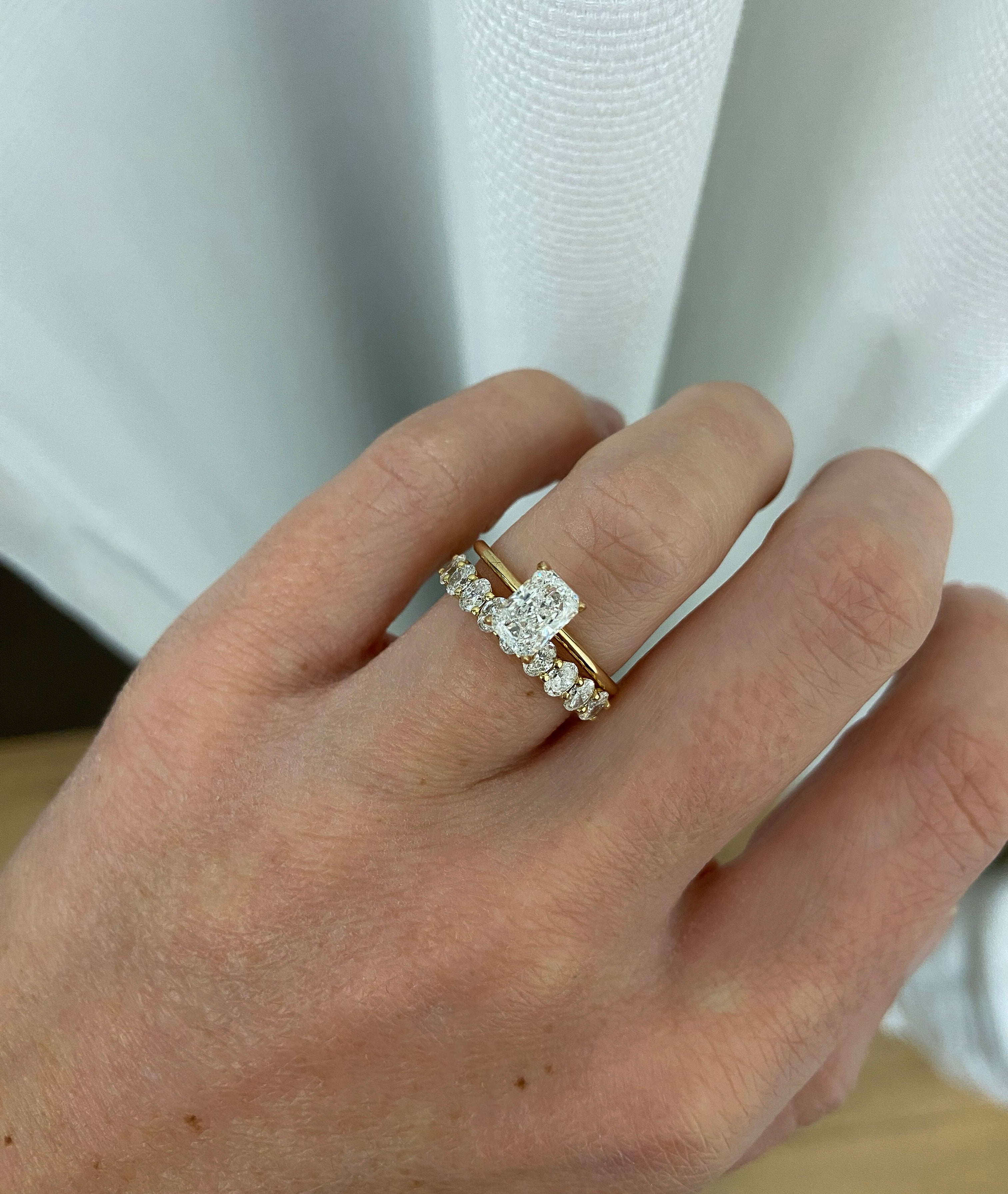 Oval Band